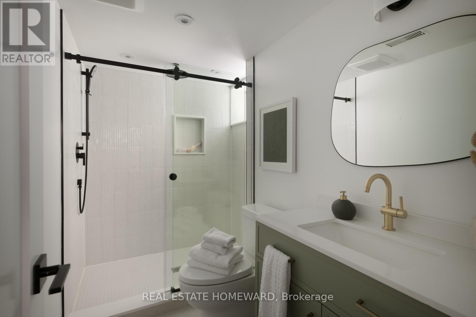 148 Mountjoy Avenue, Toronto, Ontario  M4J 1K2 - Photo 30 - E13076808