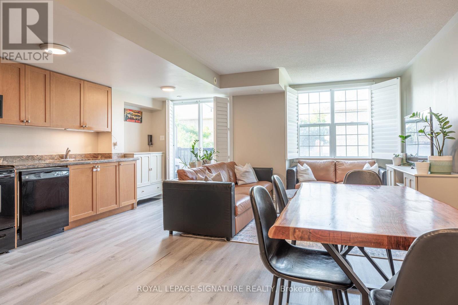 309 - 45 Strangford Lane, Toronto, Ontario  M1L 0E5 - Photo 4 - E13076942