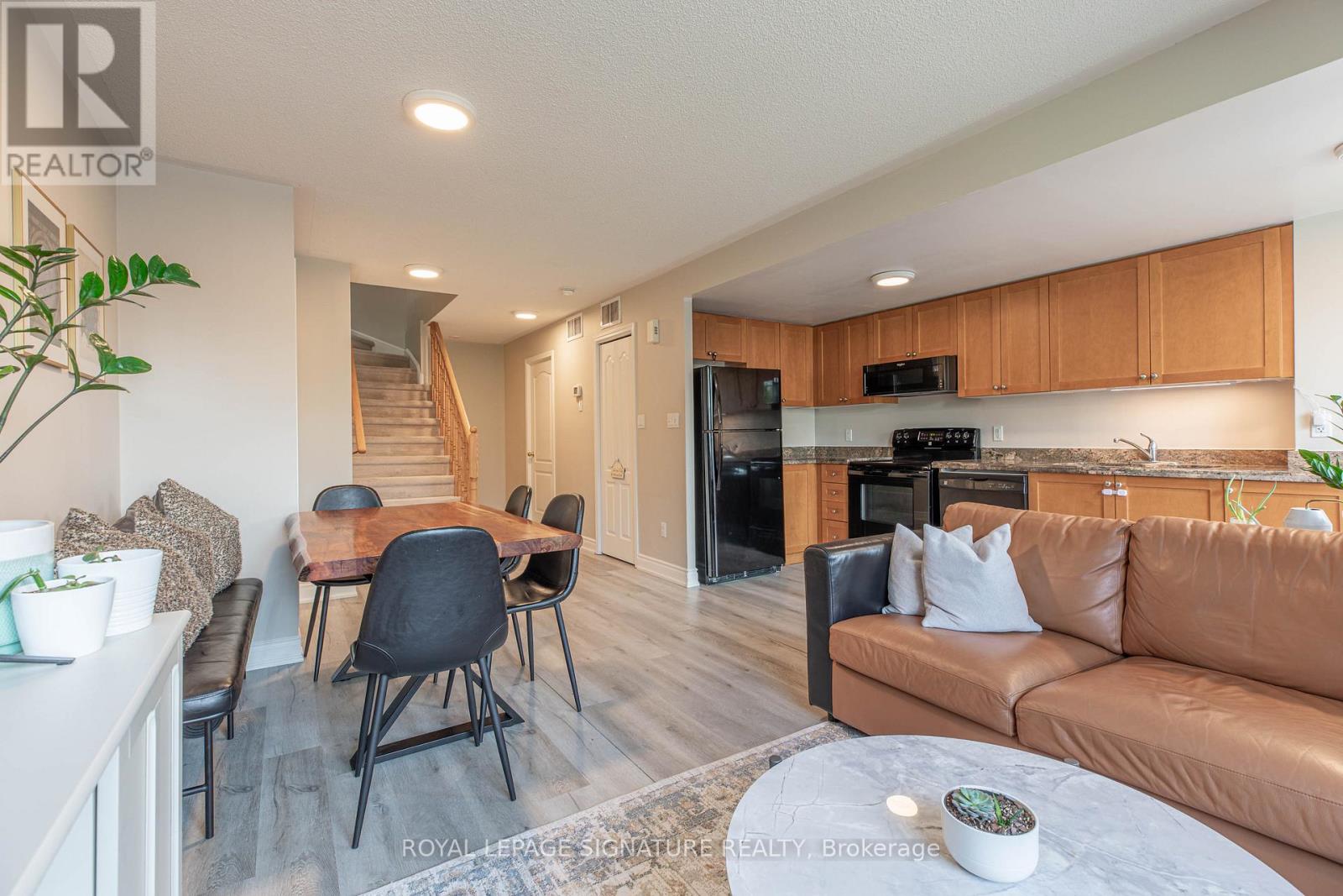 309 - 45 Strangford Lane, Toronto, Ontario  M1L 0E5 - Photo 9 - E13076942