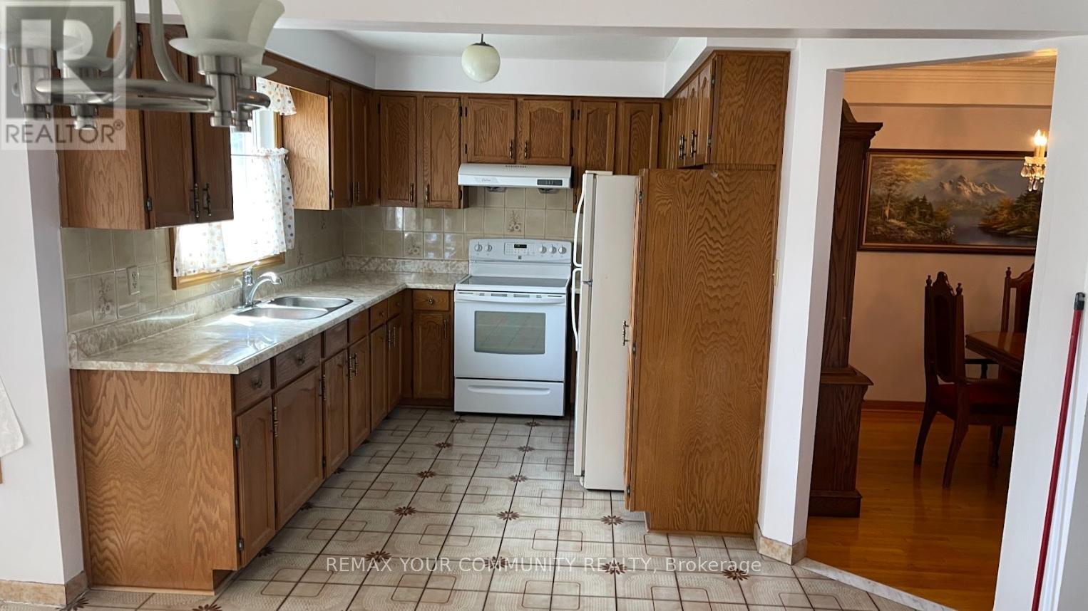 15 Sanwood Boulevard, Toronto, Ontario  M1V 3L5 - Photo 6 - E13072286