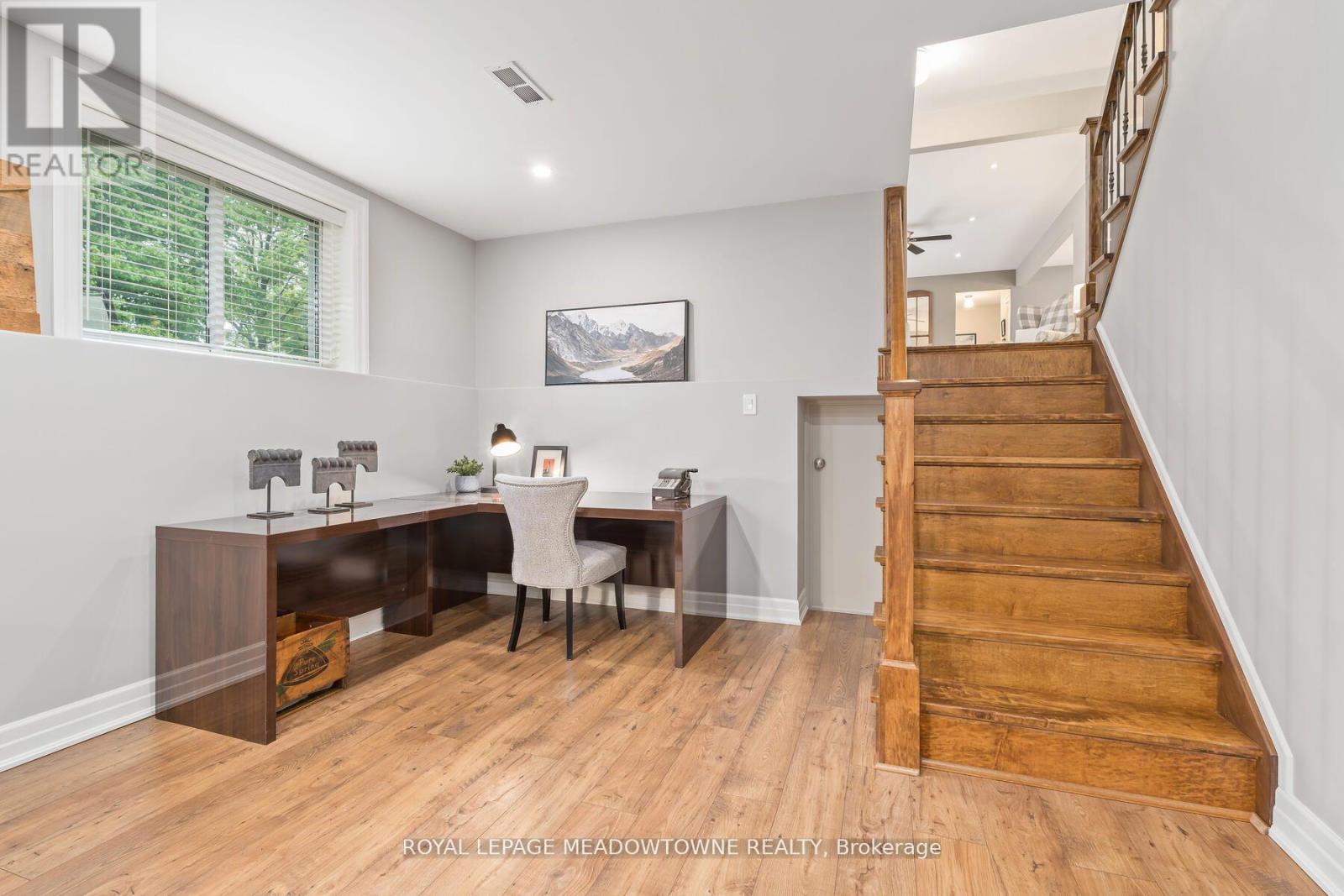13609 Sixth Line, Halton Hills, Ontario  L0P 1H0 - Photo 35 - W12979508