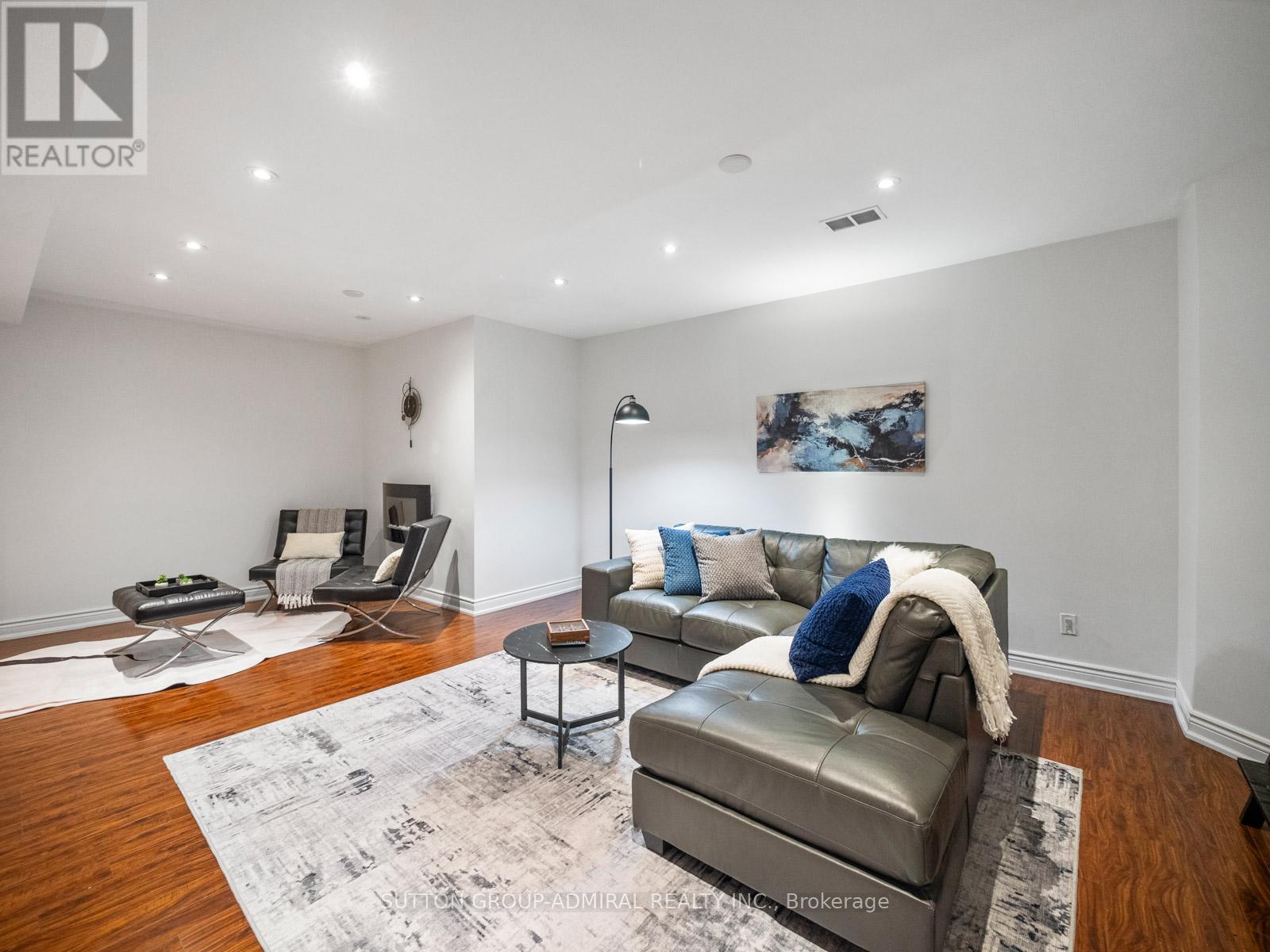 6 Colton Crescent S, Vaughan, Ontario  L4L 3L7 - Photo 34 - N13076880