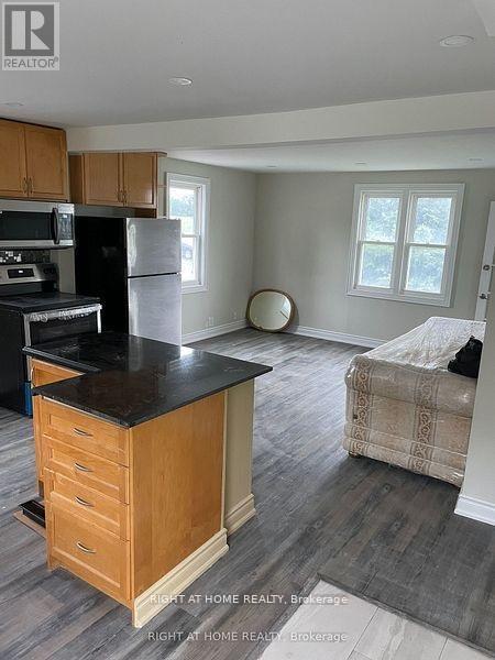 8162 Highway 12 Rd. W. Road, Oro-Medonte, Ontario  L3V 6H2 - Photo 4 - S13076858