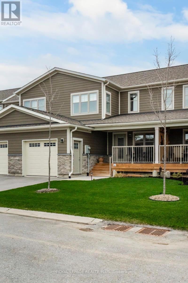 5 Quarry Road, Penetanguishene, Ontario  L9M 0W6 - Photo 2 - S13076914