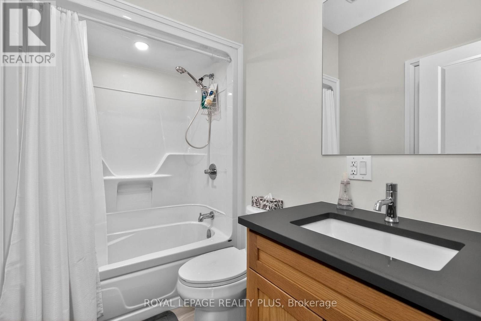 5 Quarry Road, Penetanguishene, Ontario  L9M 0W6 - Photo 32 - S13076914