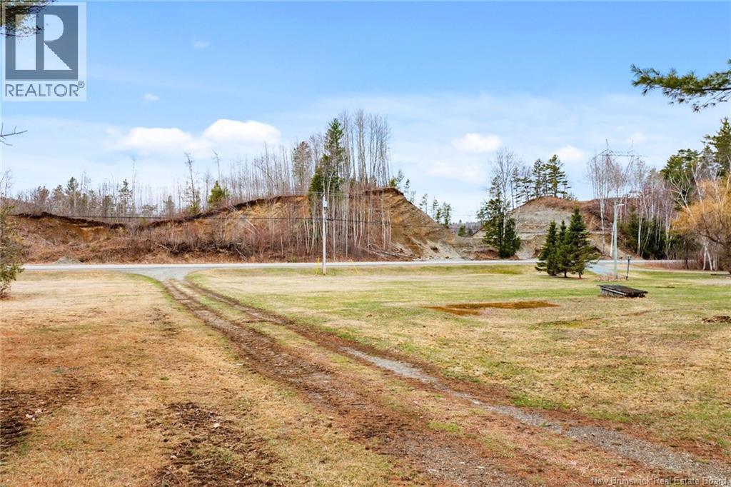 1832 Route 105, Southampton, New Brunswick  E6G 1M6 - Photo 9 - NB135221