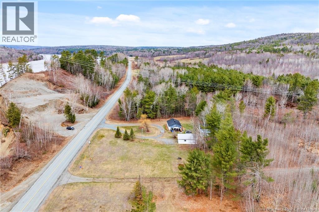 1832 Route 105, Southampton, New Brunswick  E6G 1M6 - Photo 2 - NB135221