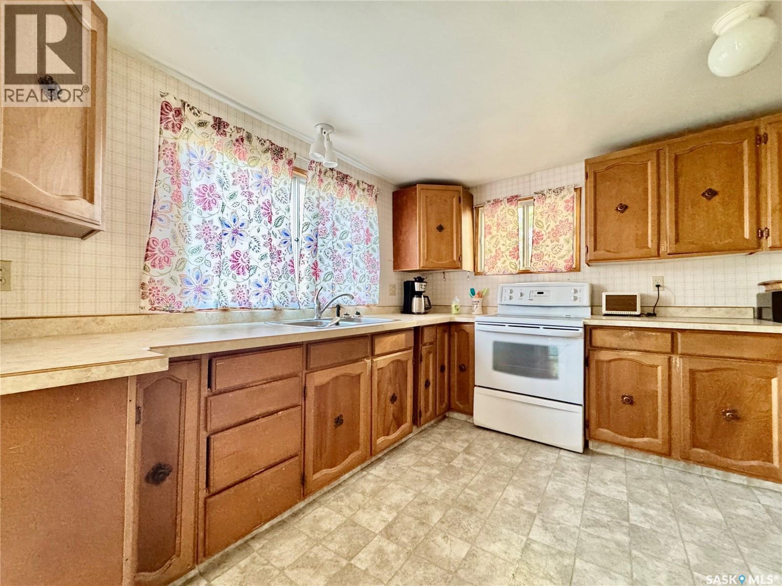 1237 Grand Avenue, Buena Vista, Saskatchewan  S2V 1A4 - Photo 8 - SK034692