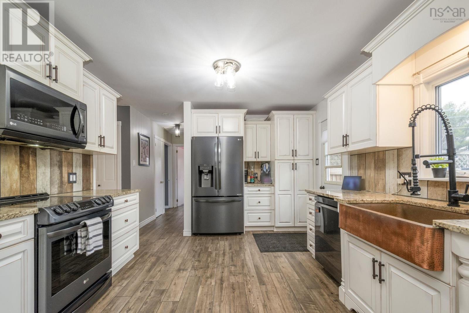 61 Aldred Road, Wilmot, Nova Scotia  B0P 1R0 - Photo 16 - 202608296