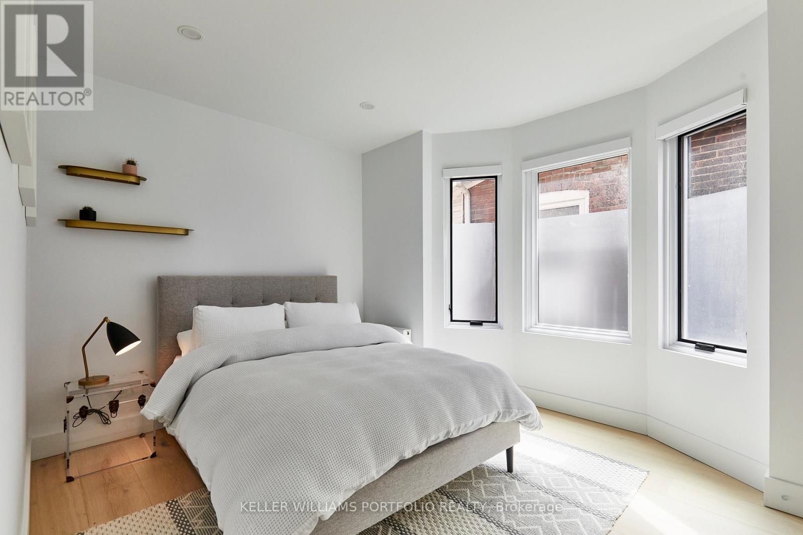 43 Mcfarland Avenue, Toronto, Ontario  M6H 3M9 - Photo 11 - W13076810