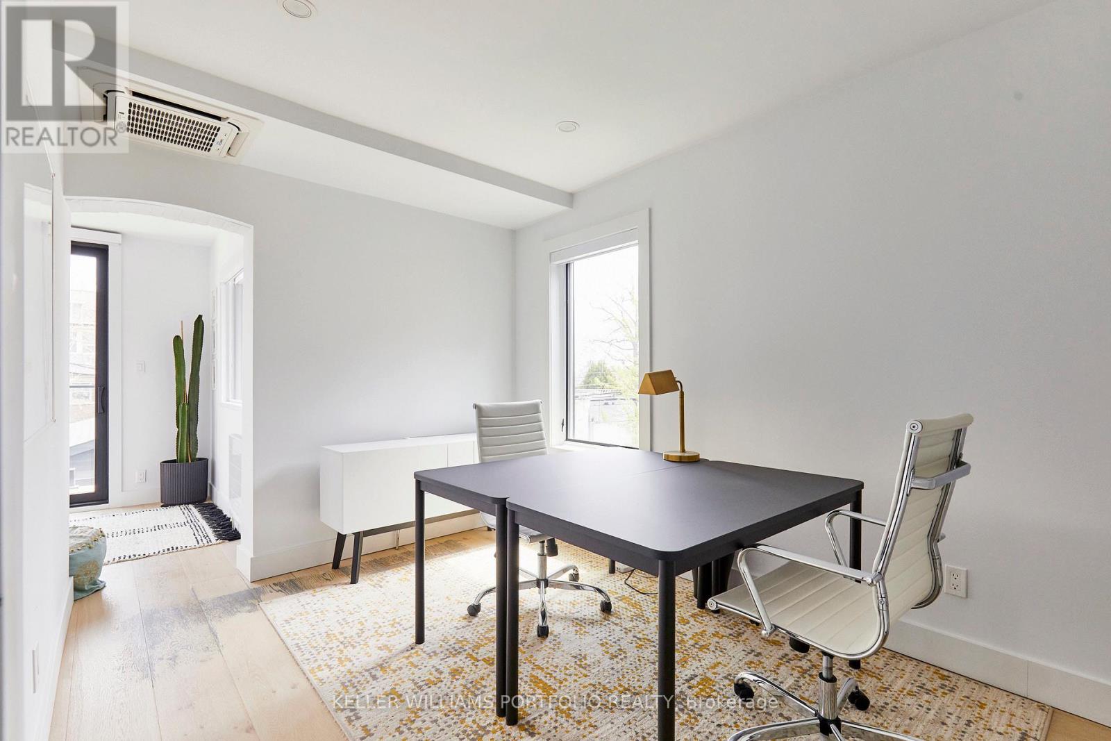43 Mcfarland Avenue, Toronto, Ontario  M6H 3M9 - Photo 12 - W13076810