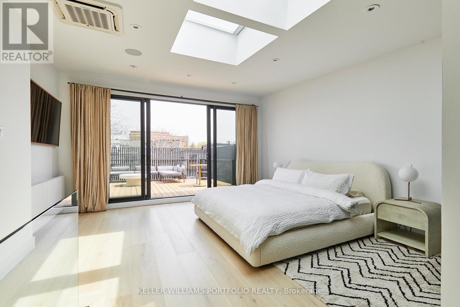 43 Mcfarland Avenue, Toronto, Ontario  M6H 3M9 - Photo 17 - W13076810