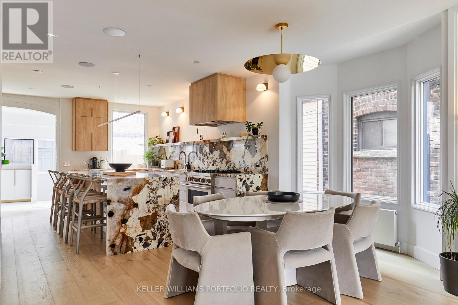43 Mcfarland Avenue, Toronto, Ontario  M6H 3M9 - Photo 6 - W13076810