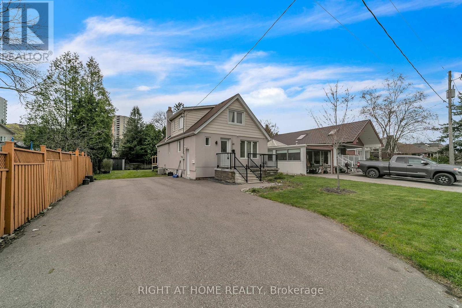 41 MONARCHDALE AVENUE, Toronto, Ontario