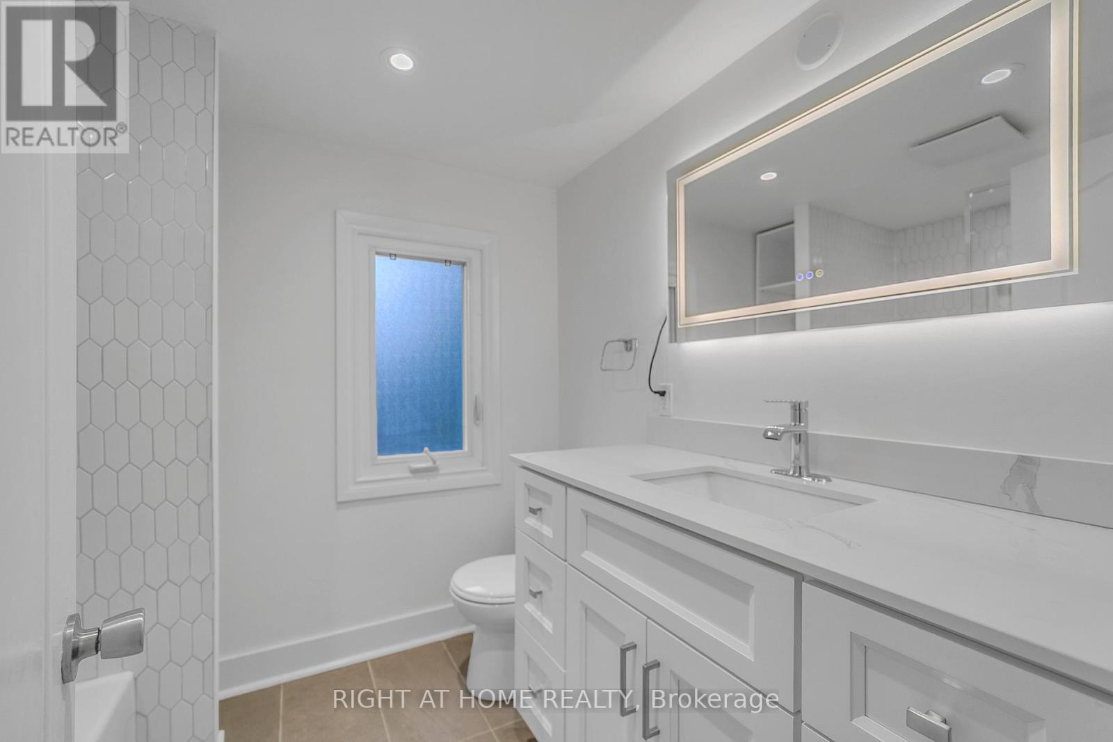 41 Monarchdale Avenue, Toronto, Ontario  M6M 2S6 - Photo 33 - W13076826