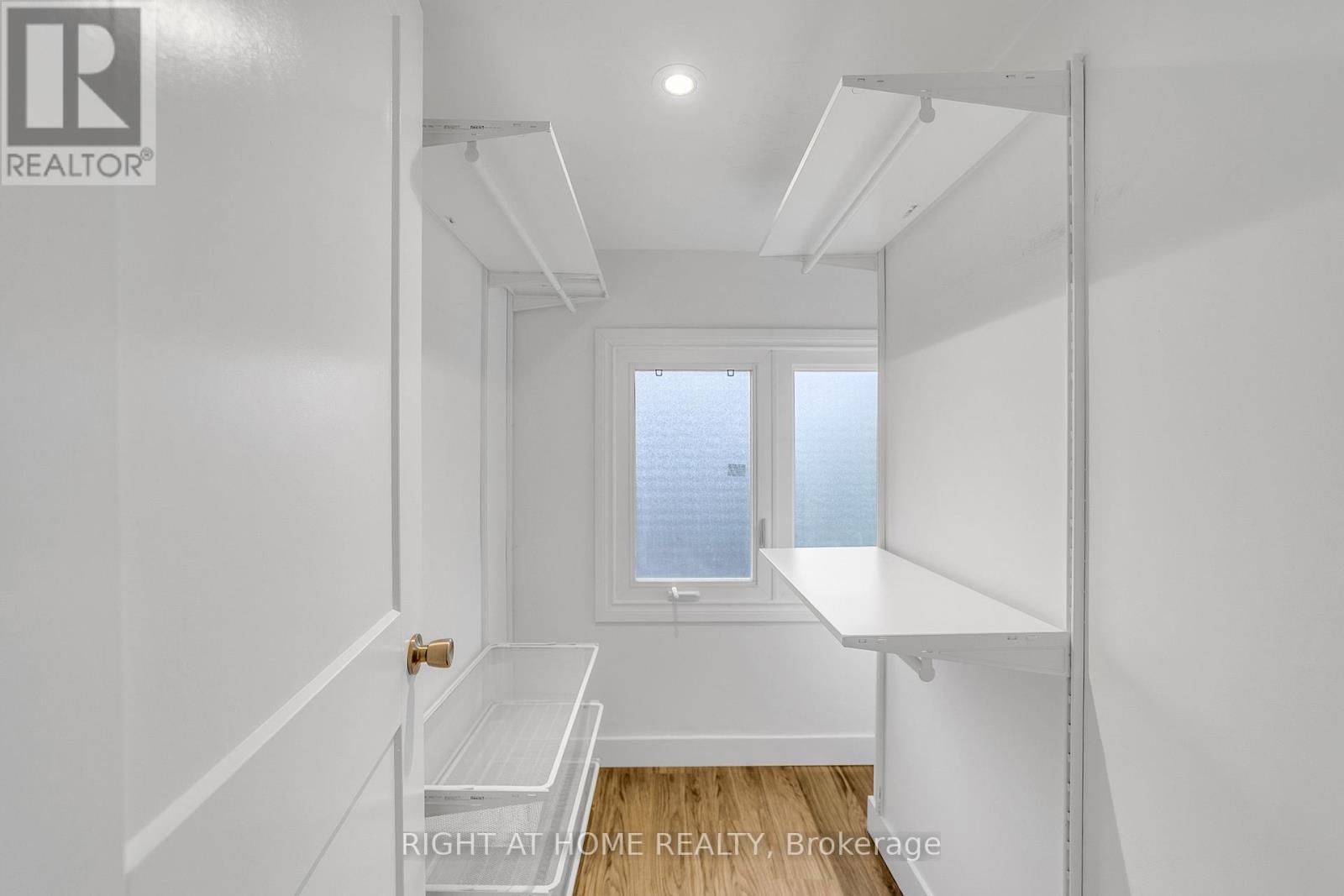 41 Monarchdale Avenue, Toronto, Ontario  M6M 2S6 - Photo 37 - W13076826