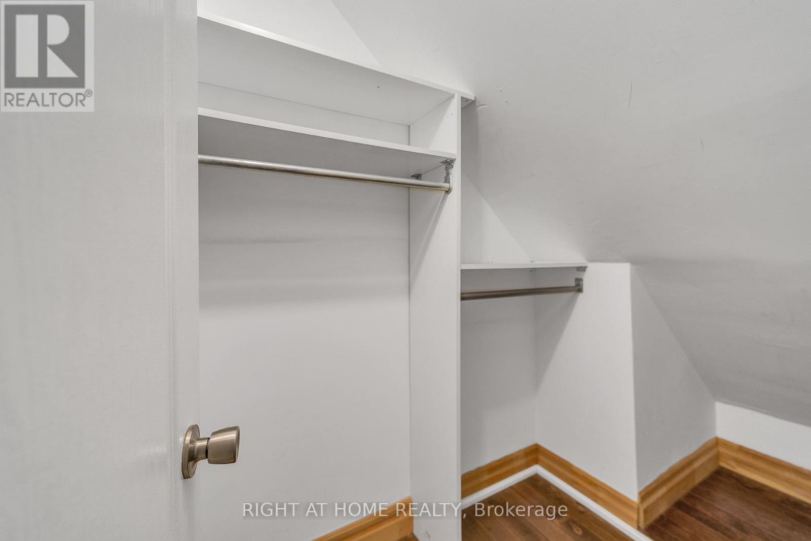 41 Monarchdale Avenue, Toronto, Ontario  M6M 2S6 - Photo 38 - W13076826