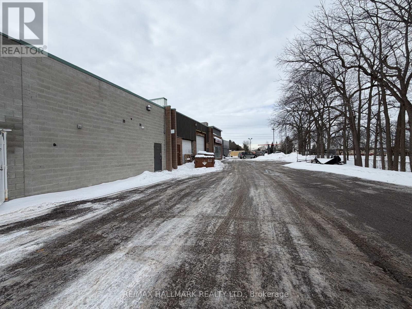 8 - 2 Allaura Boulevard E, Aurora, Ontario  L4G 3S5 - Photo 11 - N12773058