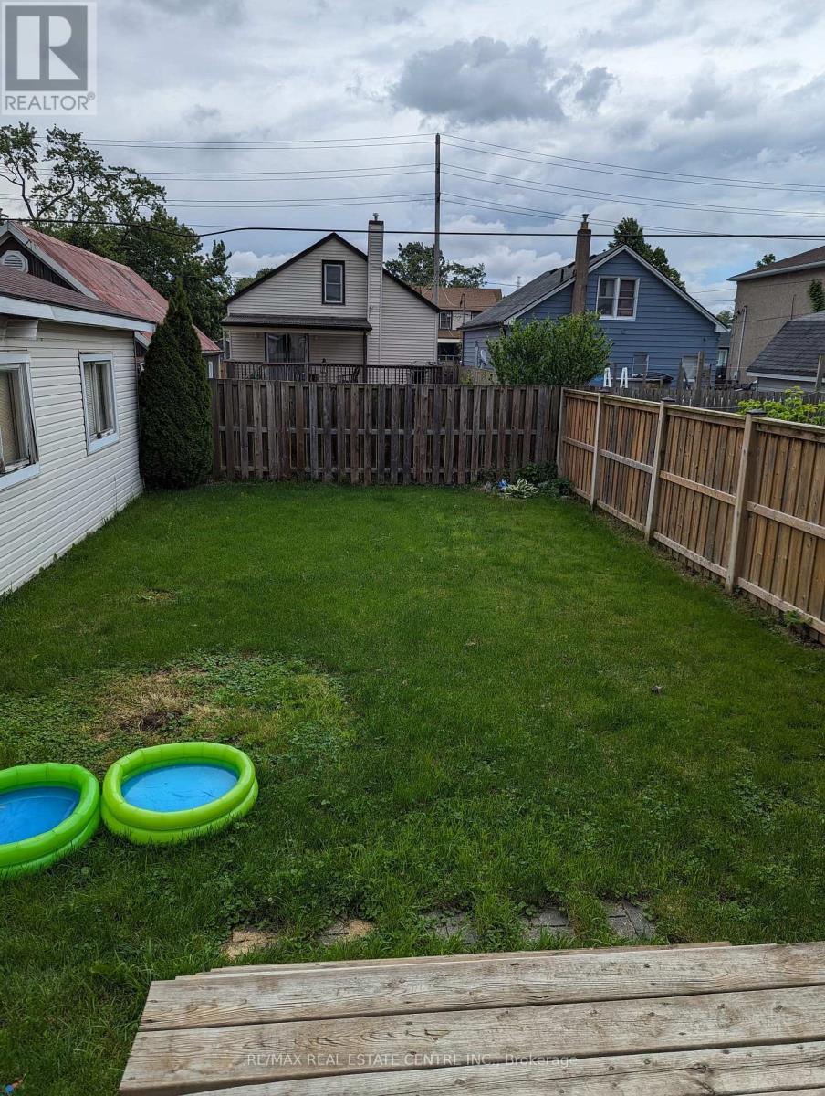 Main And Upper - 298 Wallace Avenue S, Welland, Ontario  L3B 1R9 - Photo 20 - X12812028