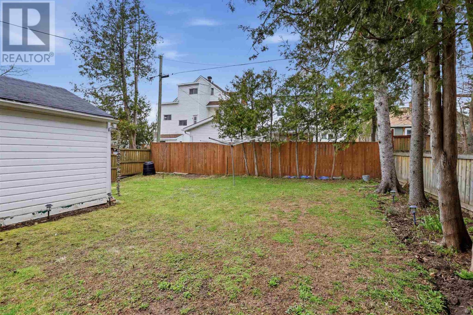 239 Simpson St, Sault Ste. Marie, Ontario  P6B 2Z6 - Photo 36 - SM260848