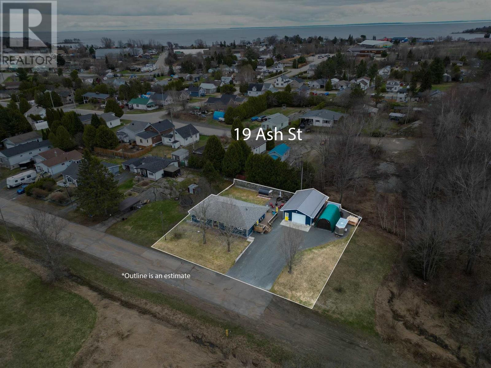 19 Ash St, Blind River, Ontario  P0R 1B0 - Photo 6 - SM260849