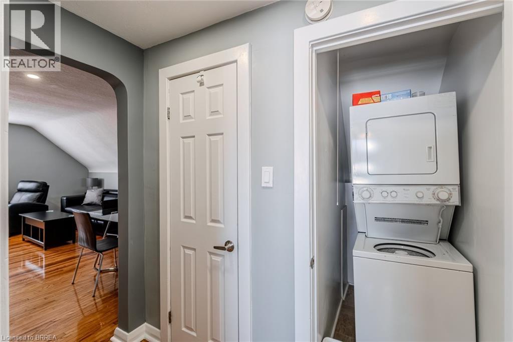 42 East 31st Street, Hamilton, Ontario  L8V 3N7 - Photo 35 - 40817665