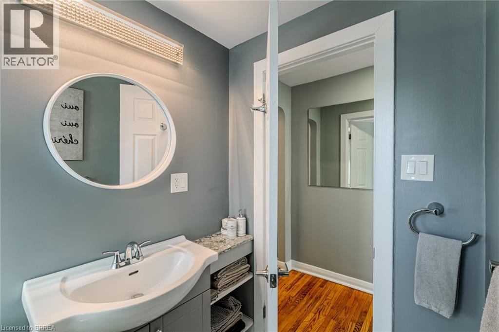 42 East 31st Street, Hamilton, Ontario  L8V 3N7 - Photo 32 - 40817665