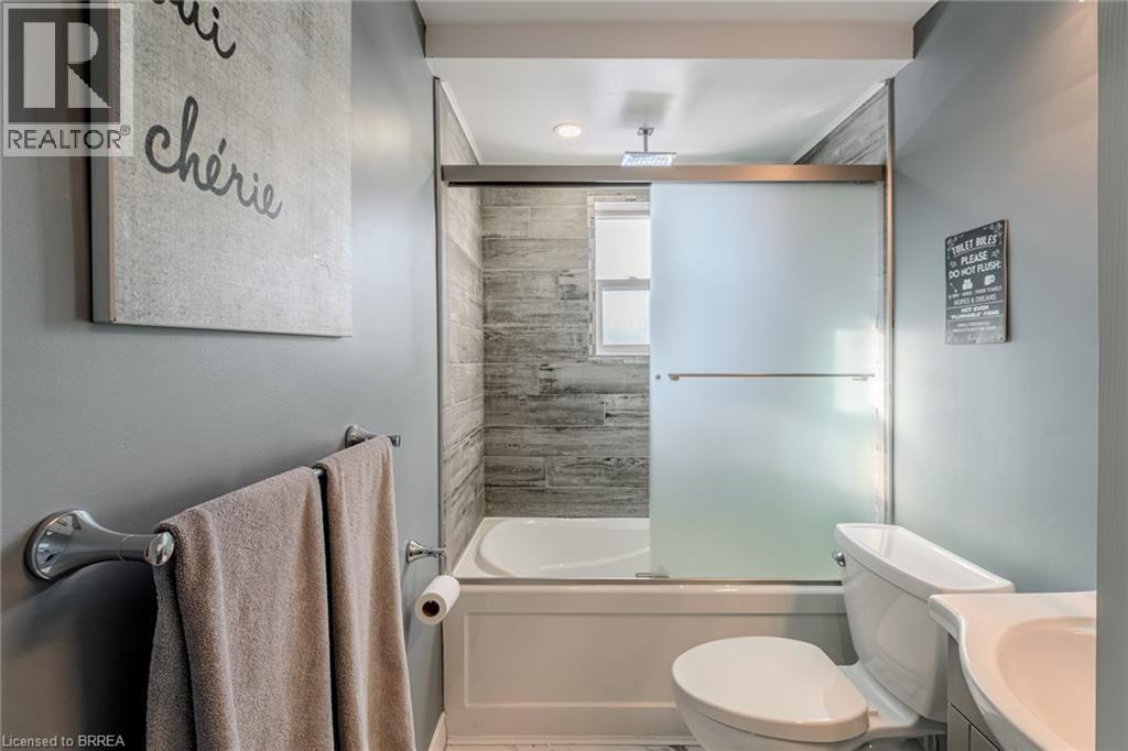 42 East 31st Street, Hamilton, Ontario  L8V 3N7 - Photo 31 - 40817665