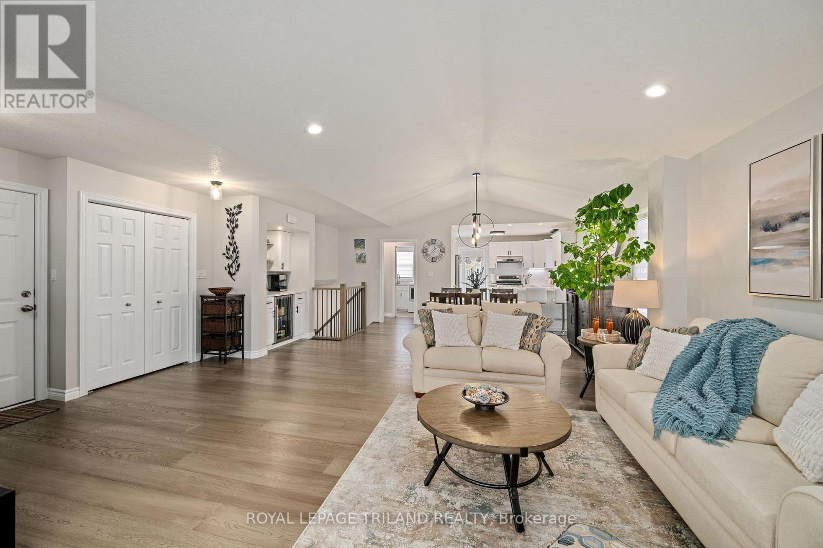 77 Shaw Boulevard, Central Elgin, Ontario  N5P 4N8 - Photo 8 - X13077010