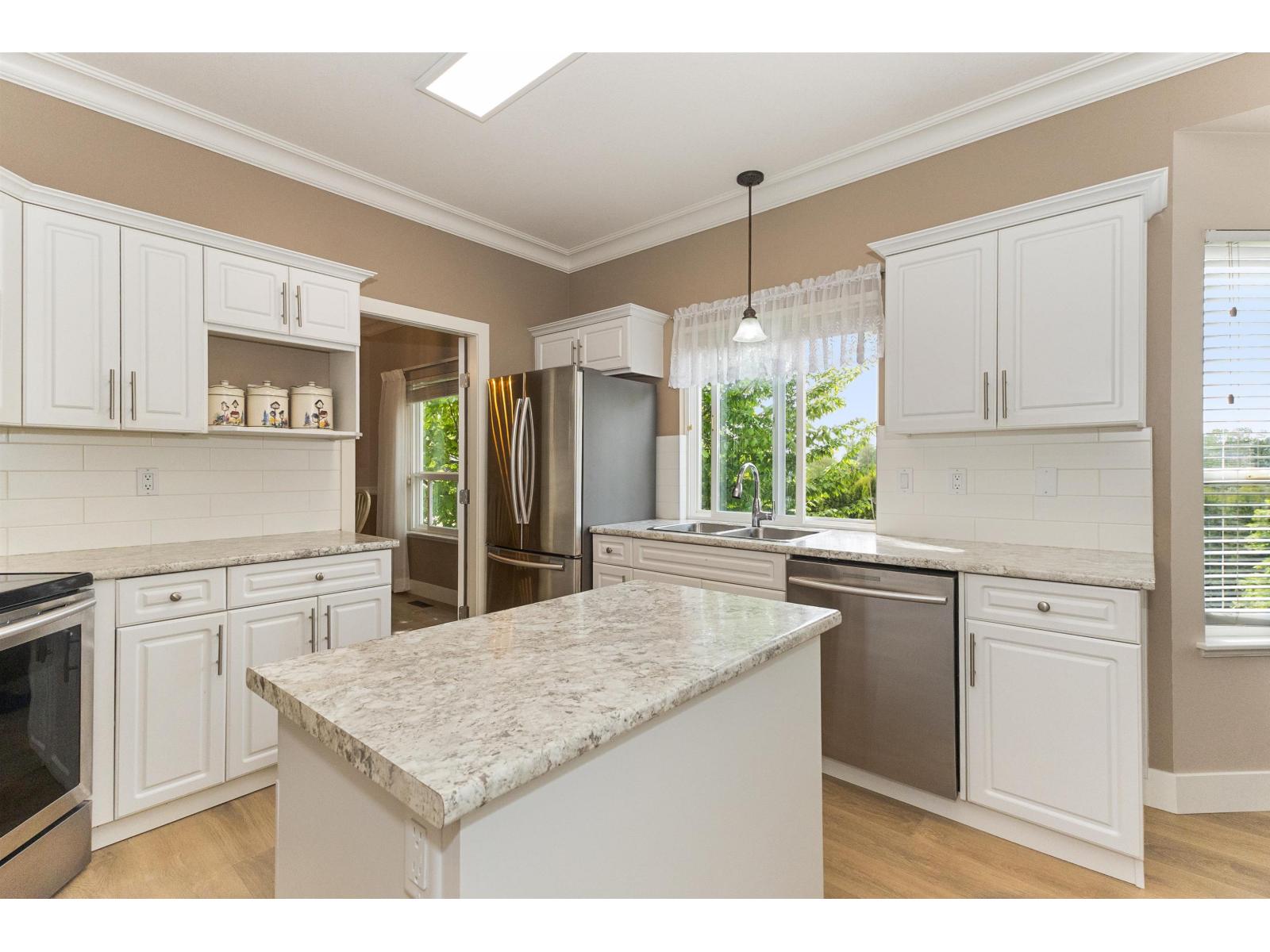 3297 Mckinley Drive, Abbotsford, British Columbia  V2S 8M8 - Photo 2 - R3117749