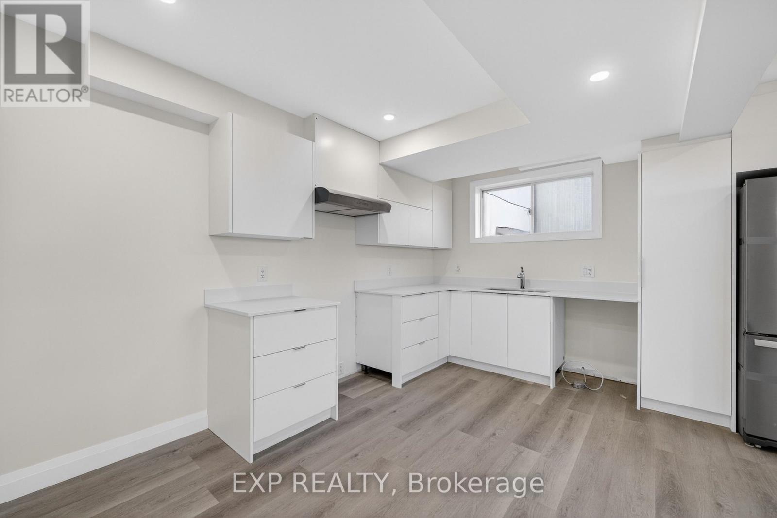 Lower - 2580 Noella Court, Niagara Falls, Ontario  L2J 3G9 - Photo 8 - X13076972