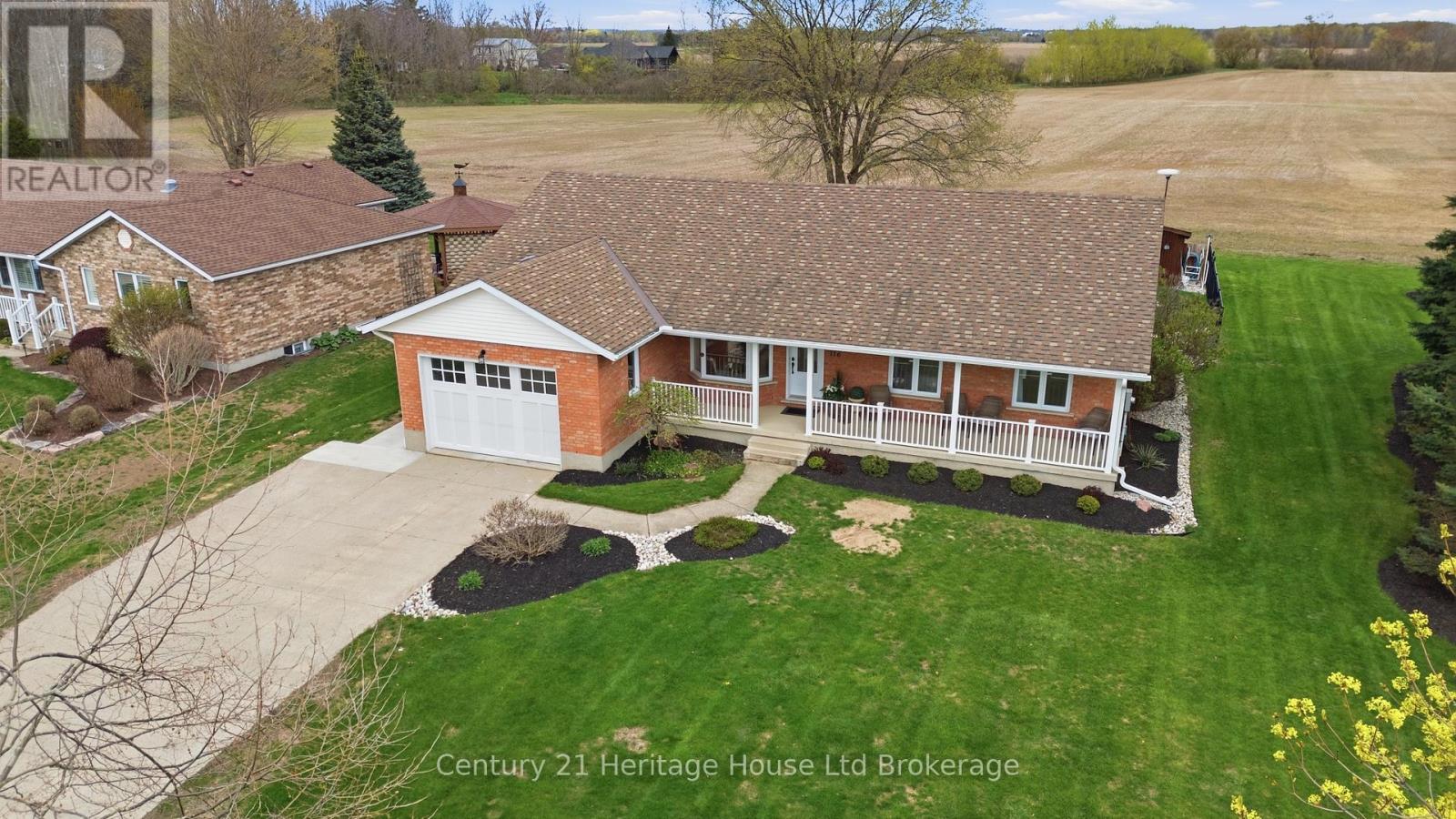 116 Baird Street S, Blandford-Blenheim, Ontario  N0J 1B0 - Photo 2 - X13076960