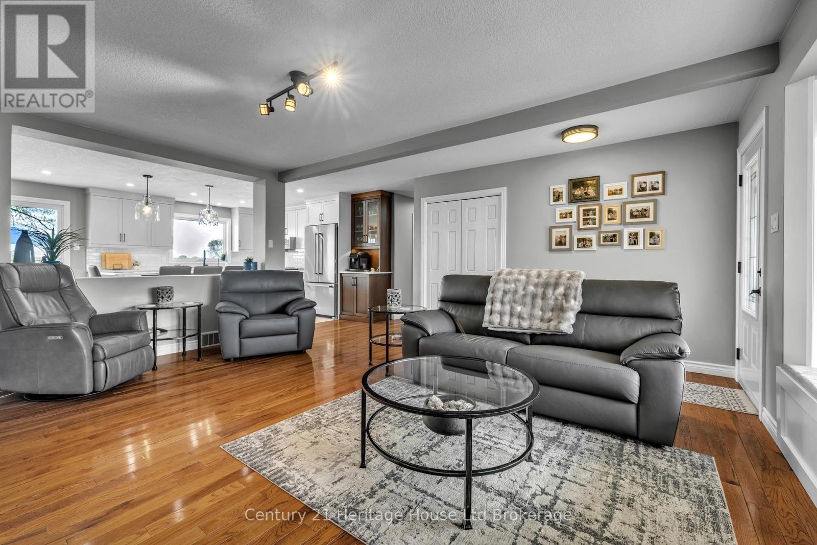 116 Baird Street S, Blandford-Blenheim, Ontario  N0J 1B0 - Photo 6 - X13076960