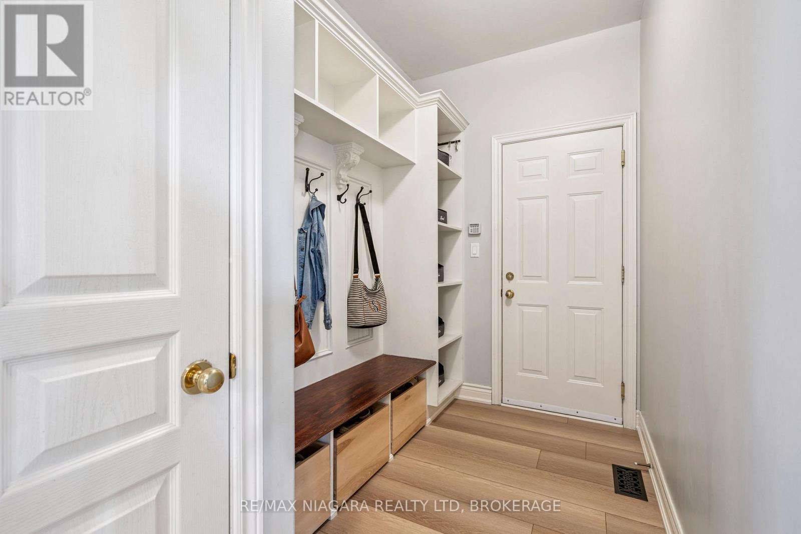 2231 Seventh Street, St. Catharines, Ontario  L2R 6P7 - Photo 22 - X12847496