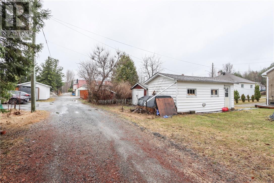 35 Caruso Street, Greater Sudbury, Ontario  P0M 1M0 - Photo 51 - 2127380