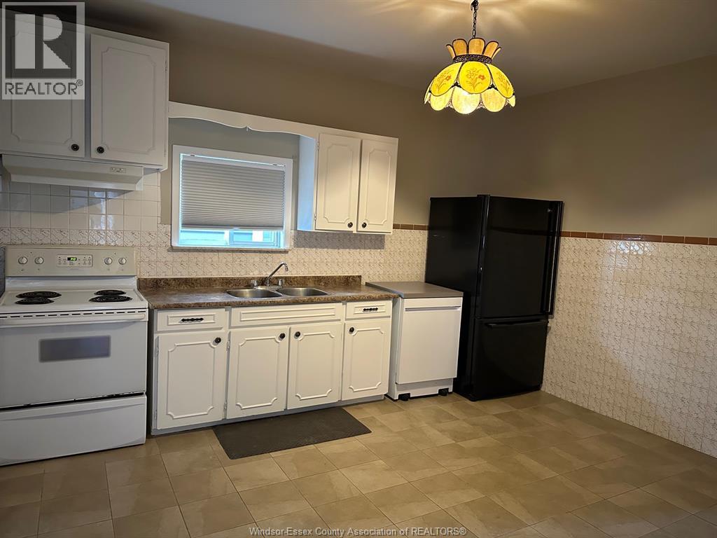 953 Gladstone, Windsor, Ontario  N9A 2R5 - Photo 7 - 26002555