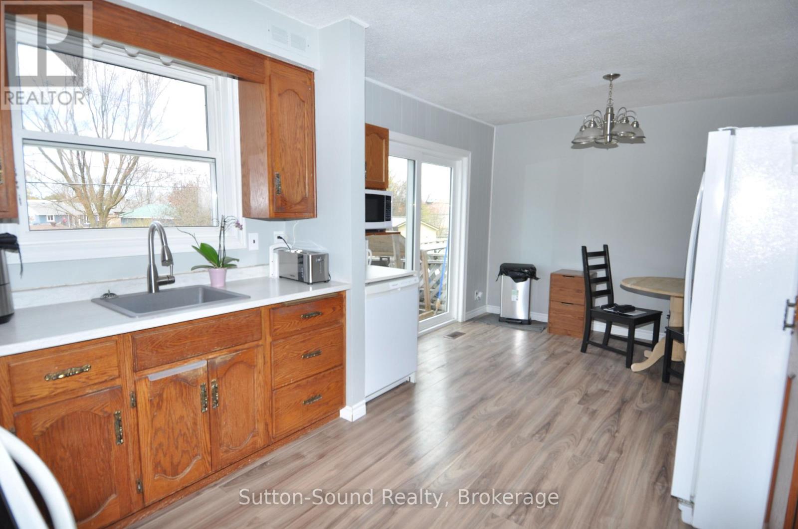 996 15th B Street E, Owen Sound, Ontario  N4K 1Y4 - Photo 8 - X13076958