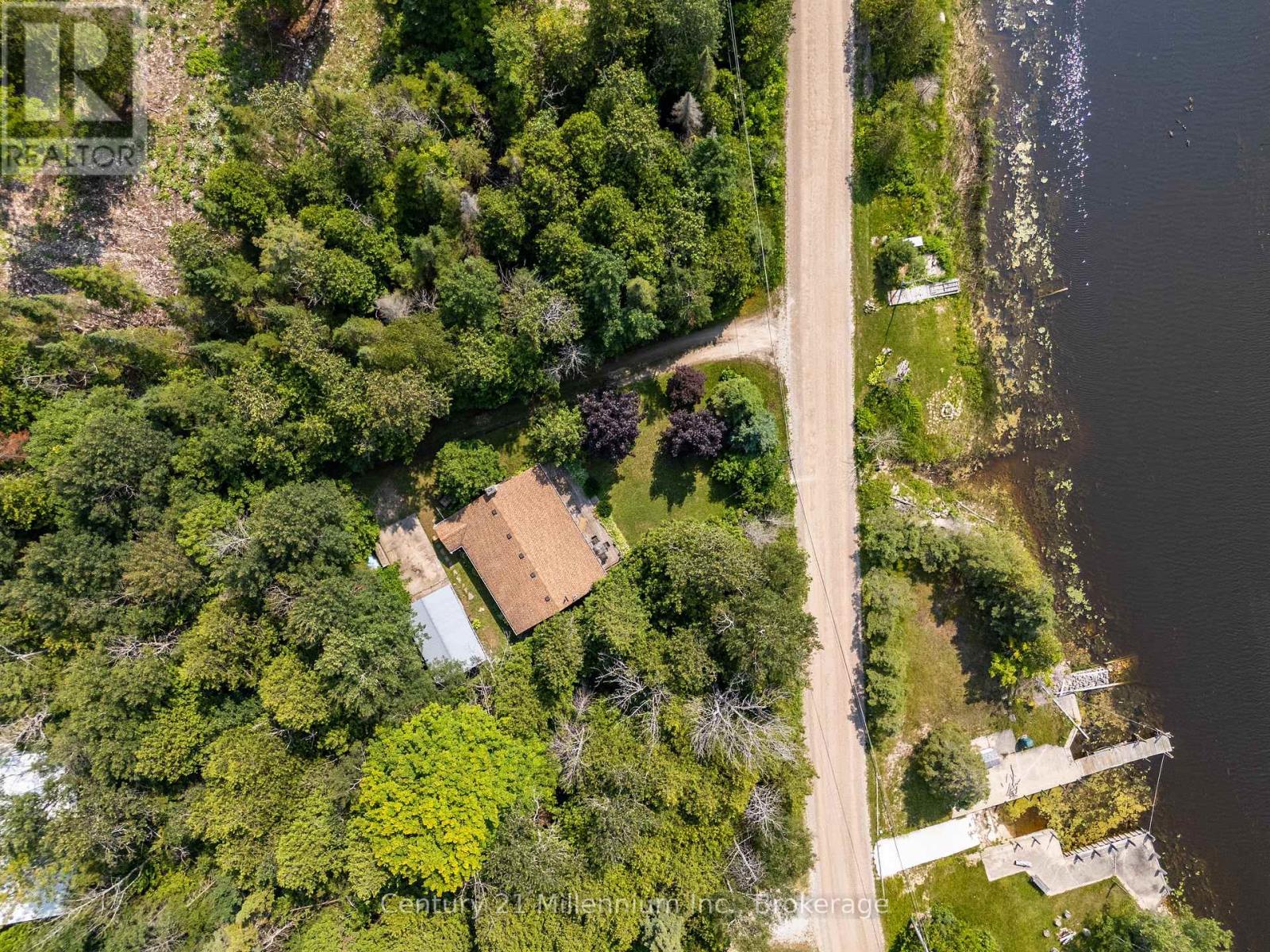 29 Heron Pt Road, Northern Bruce Peninsula, Ontario  N0H 1W0 - Photo 2 - X13077030