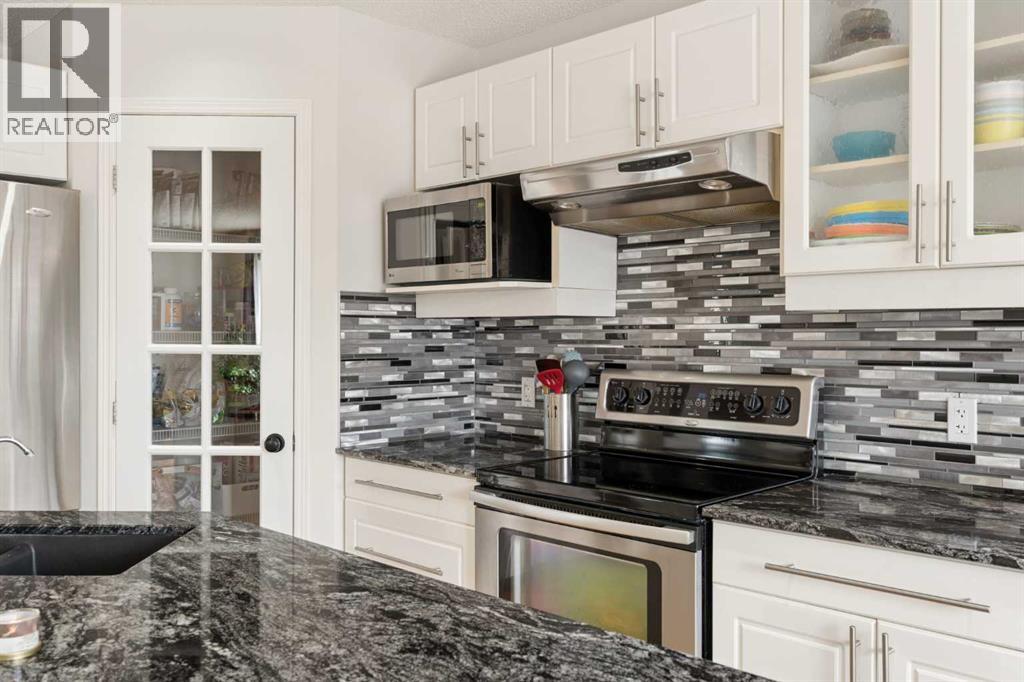 68 Cranfield Place Se, Calgary, Alberta  T3M 1B3 - Photo 4 - A2307242