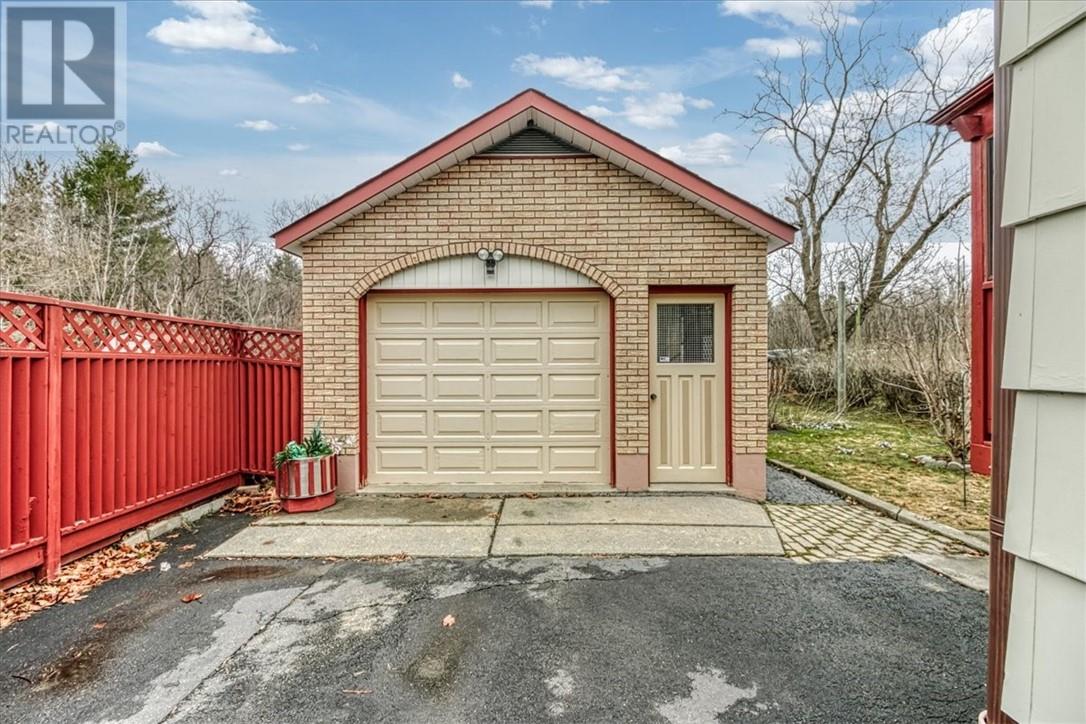 486 St Raphael Street, Sudbury, Ontario  P3B 1M4 - Photo 2 - 2127453