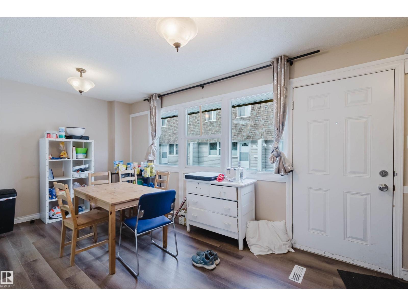 218 Village On The Gr NW, Edmonton, Alberta  T5A 1H2 - Photo 3 - E4485560