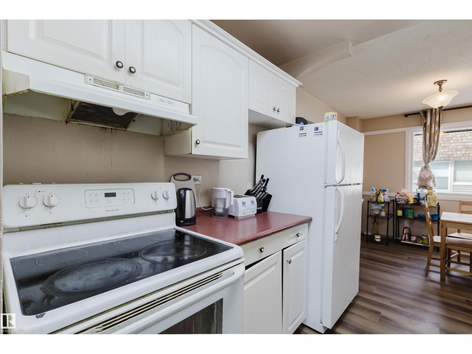 218 Village On The Gr NW, Edmonton, Alberta  T5A 1H2 - Photo 9 - E4485560