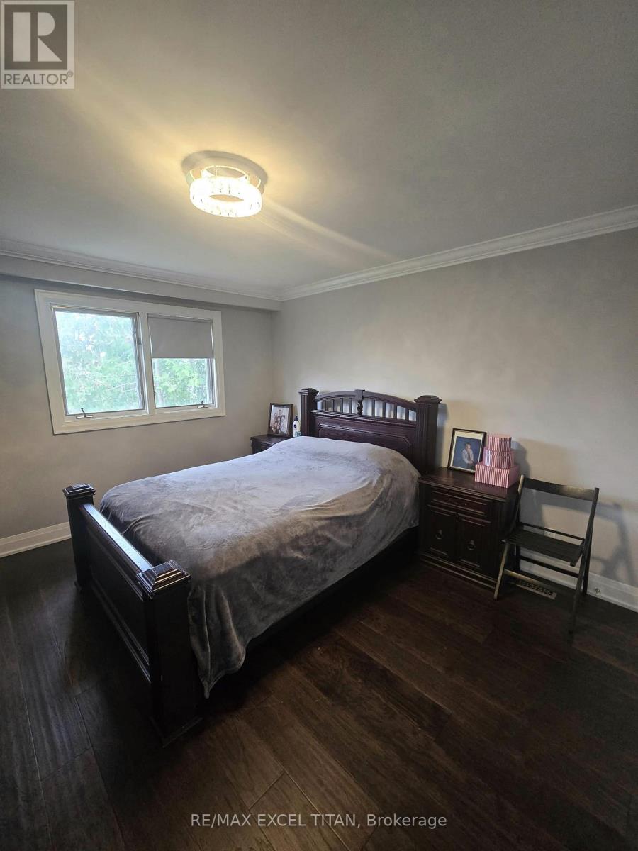 21 Dukinfield Crescent, Toronto, Ontario  M3A 2R9 - Photo 10 - C13076978