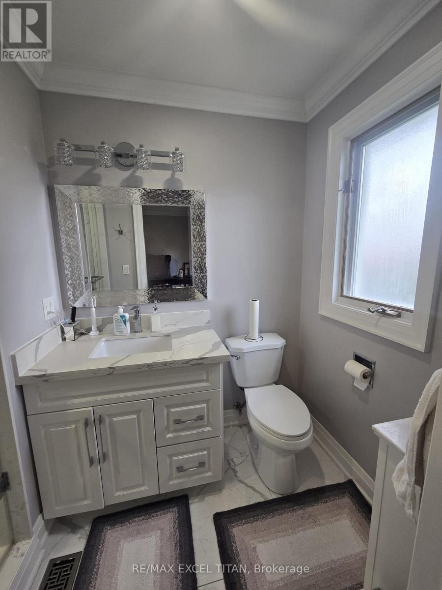 21 Dukinfield Crescent, Toronto, Ontario  M3A 2R9 - Photo 11 - C13076978