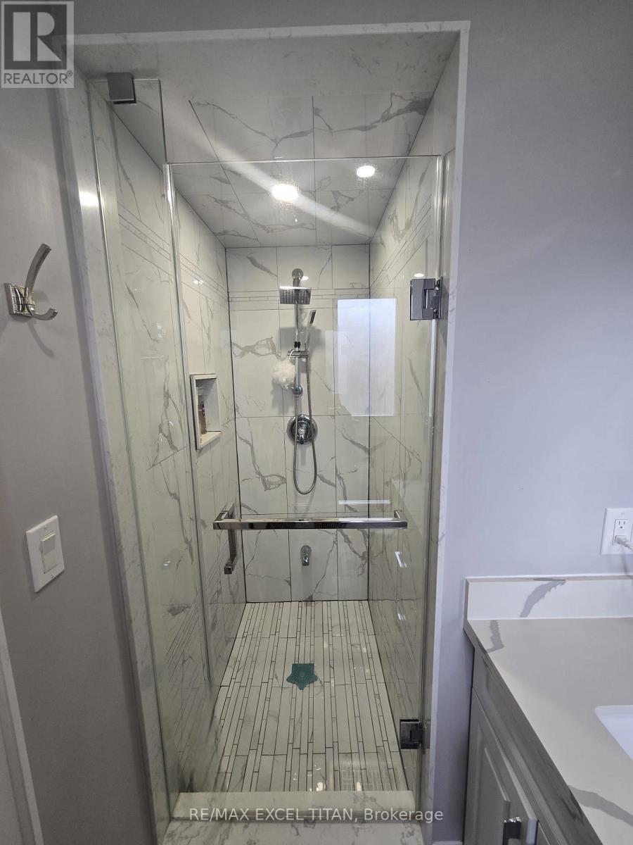 21 Dukinfield Crescent, Toronto, Ontario  M3A 2R9 - Photo 12 - C13076978