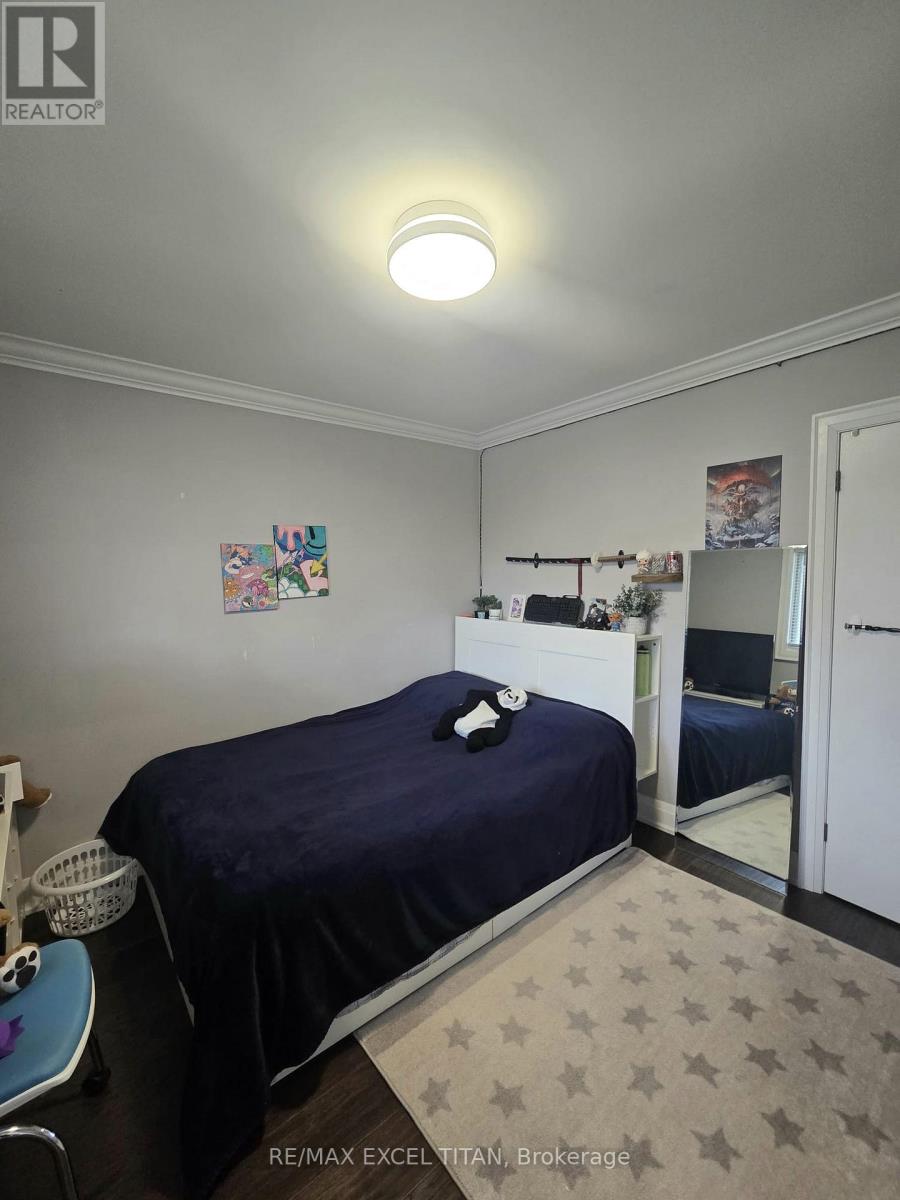 21 Dukinfield Crescent, Toronto, Ontario  M3A 2R9 - Photo 14 - C13076978