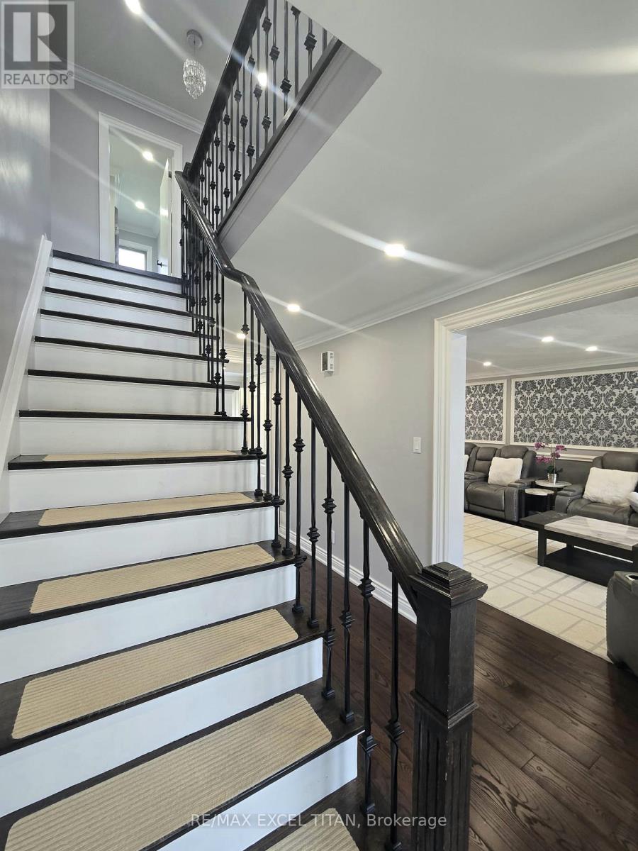 21 Dukinfield Crescent, Toronto, Ontario  M3A 2R9 - Photo 8 - C13076978