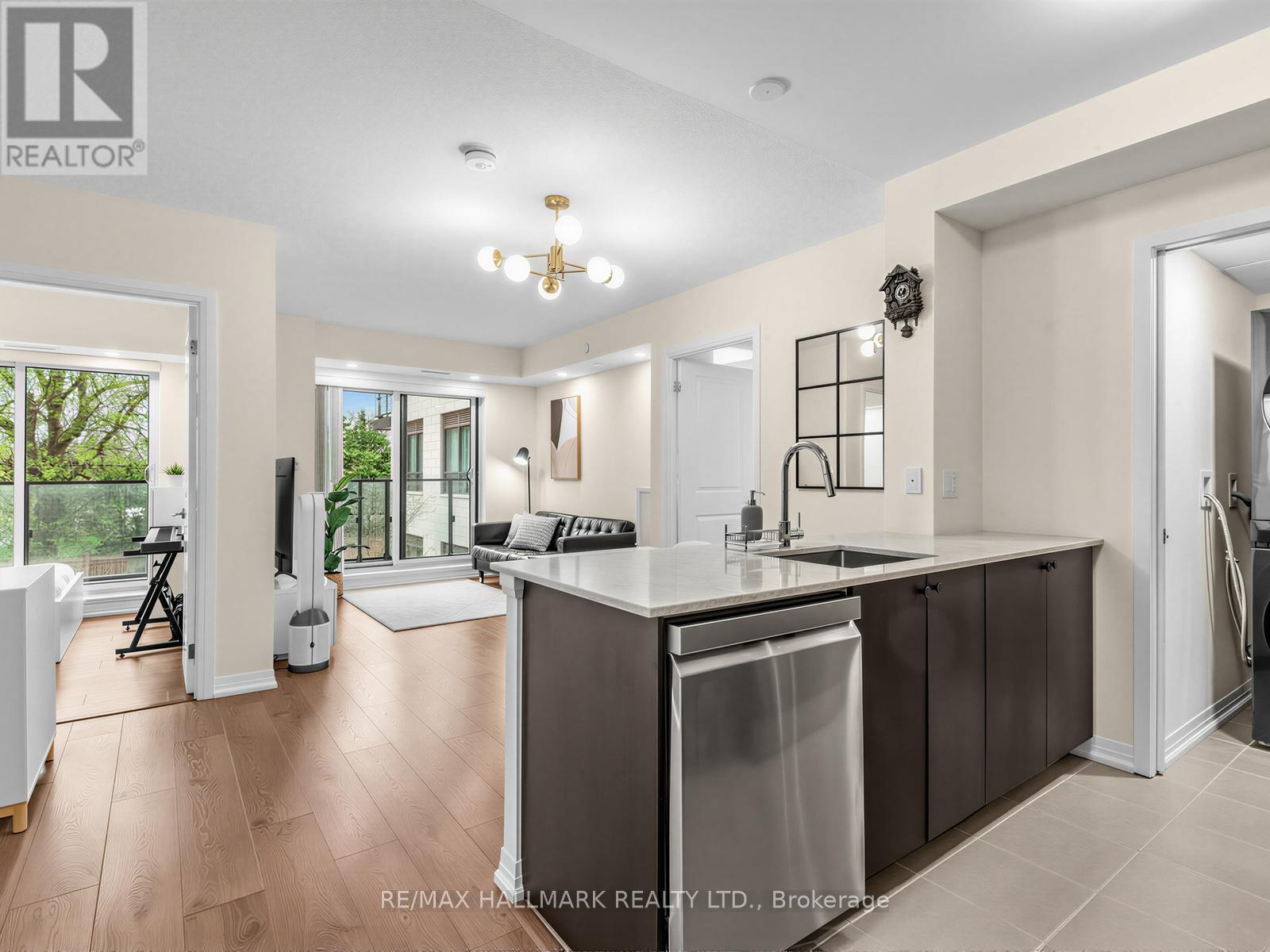 202 - 741 Sheppard Avenue W, Toronto, Ontario  M3H 0C9 - Photo 4 - C13077070