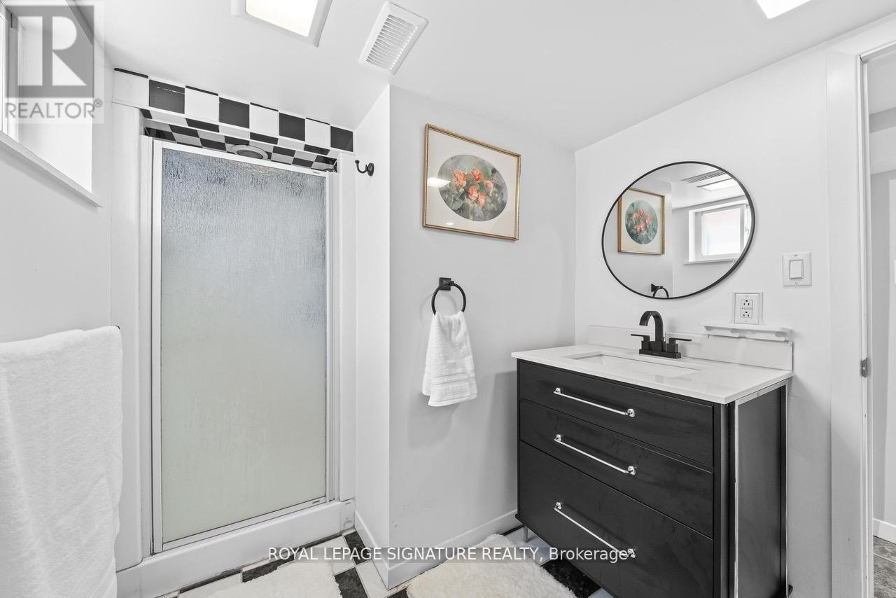 8 Wolcott Avenue, Toronto, Ontario  M1L 4K1 - Photo 18 - E13077040