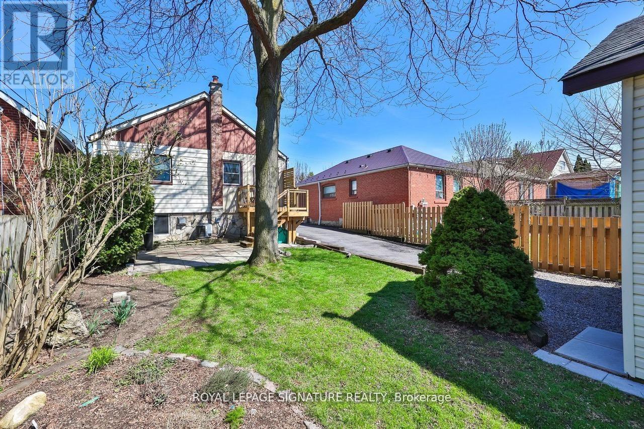 8 Wolcott Avenue, Toronto, Ontario  M1L 4K1 - Photo 22 - E13077040